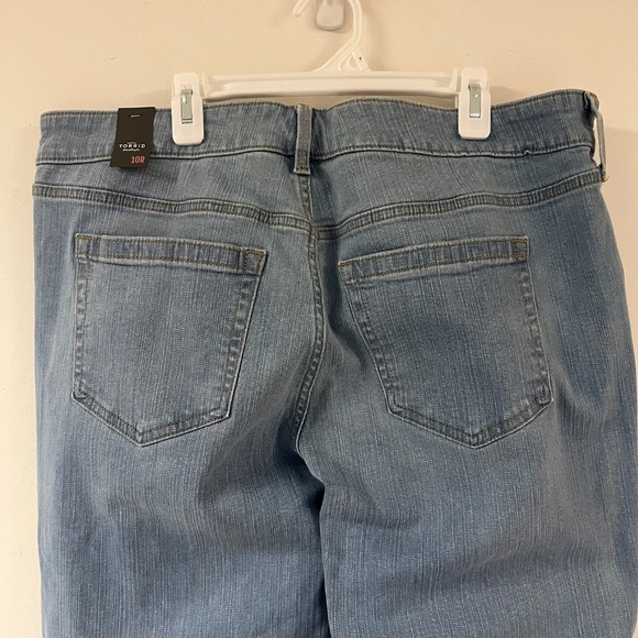 NWT Torrid perfect wide leg vintage stretch Mid Rise jean size 10R raw hem - Picture 8 of 12